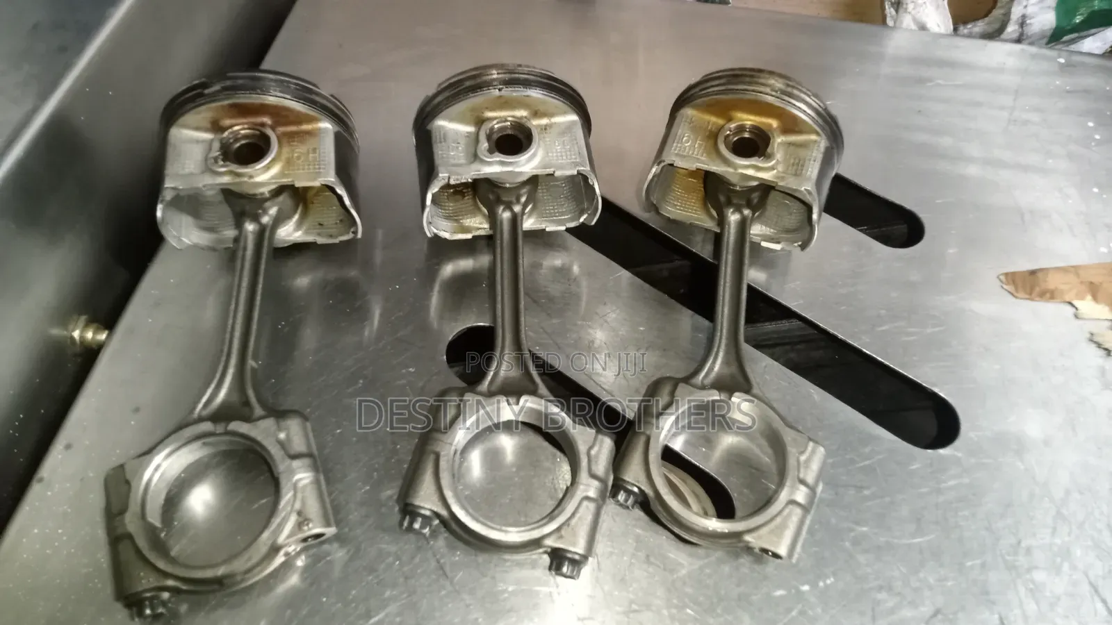 FB20 Piston