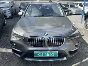 BMW X1 xDrive28i AWD 2018 Gray