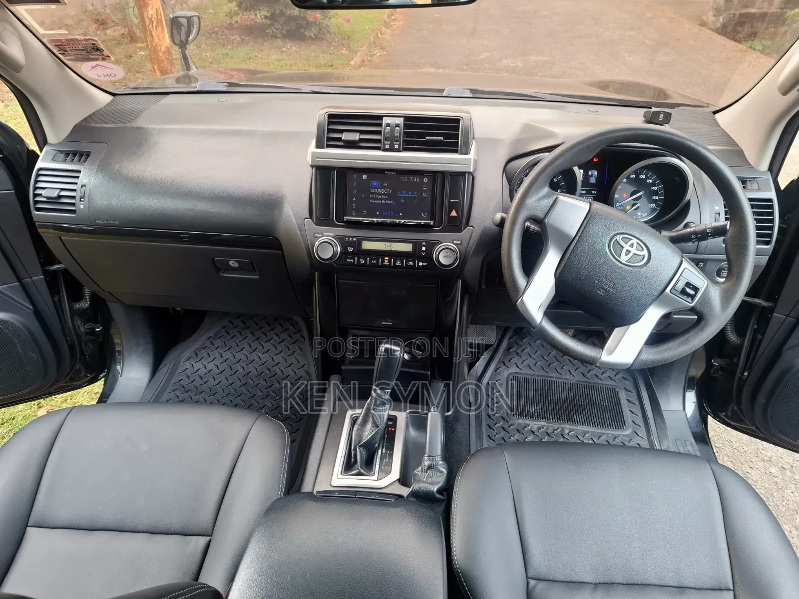 Toyota Land Cruiser Prado 2.7 i 2012 Black