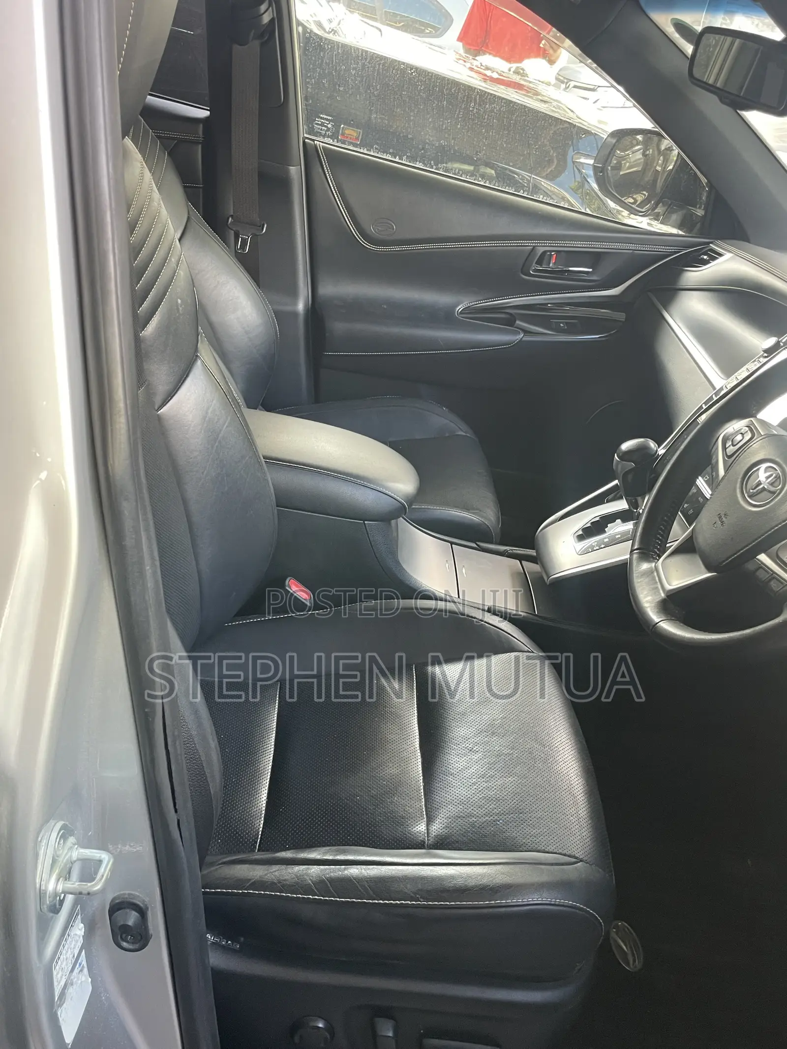 Toyota Harrier 2.5 Hybrid 4WD 2018 Silver