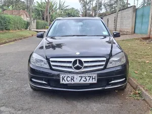 Mercedes-Benz C250 2011 Black