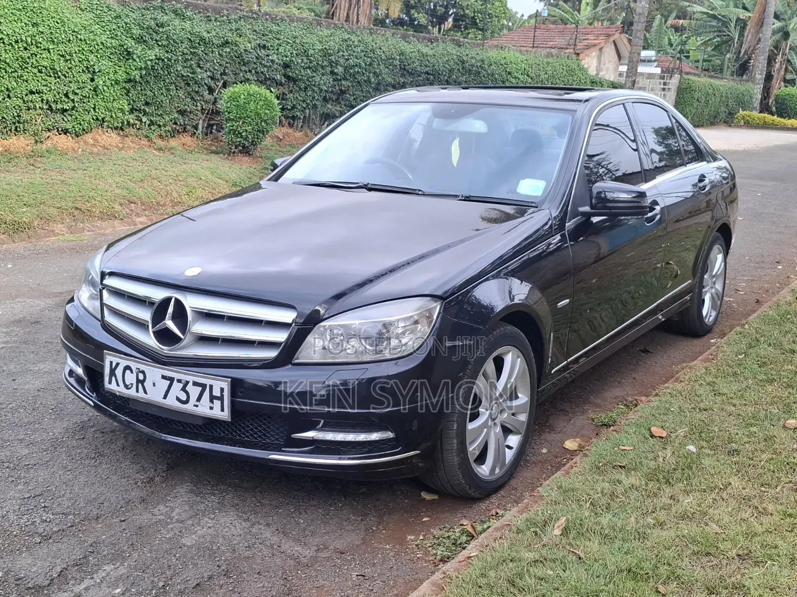 Mercedes-Benz C250 2011 Black
