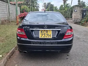 Mercedes-Benz C250 2011 Black