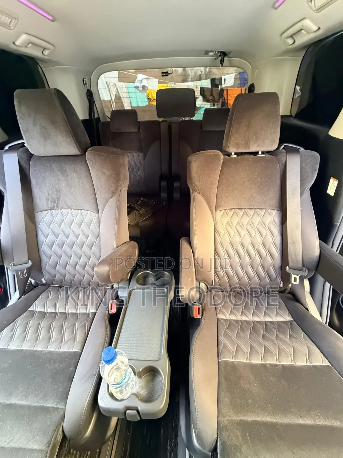 Spacious 7 Seater Car Hire Vans