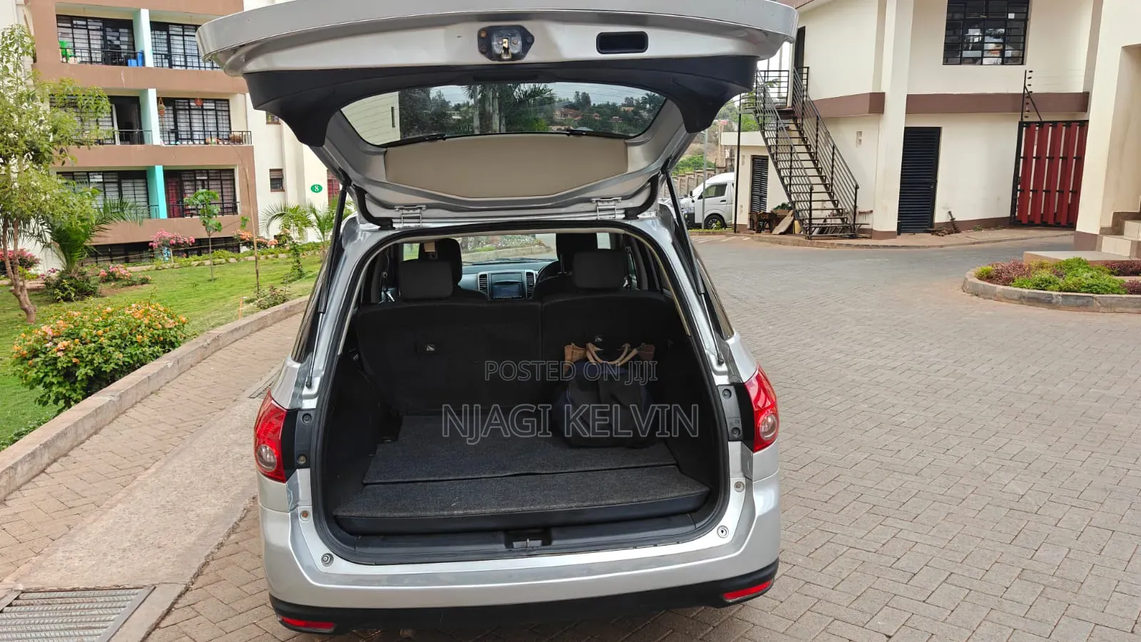 Nissan Wingroad 2012 Silver