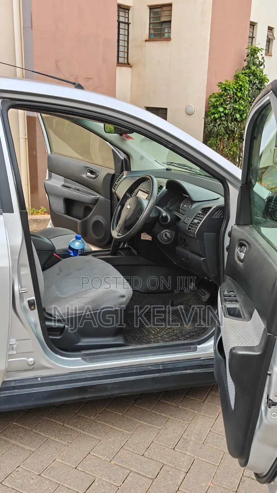 Nissan Wingroad 2012 Silver