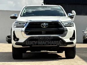 Toyota Hilux 2021 White