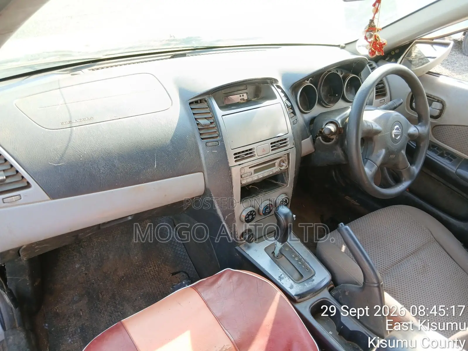 Nissan Wingroad 2004 Silver
