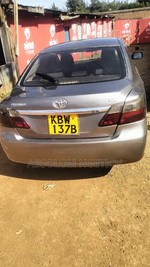 Toyota Premio 2015 Silver