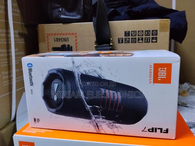 JBL Flip 7 Portable Bluetooth Speaker - main view