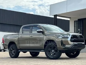 Toyota Hilux 2021 Brown
