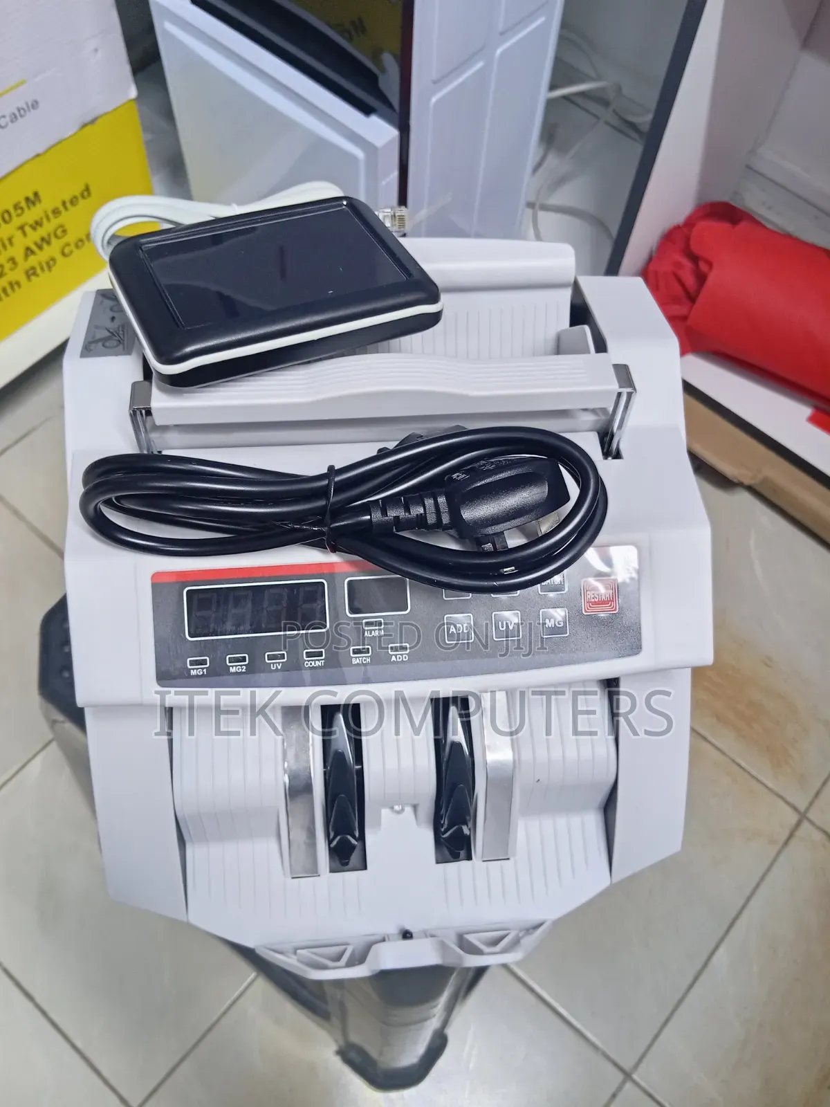 High Speed Money Counter for Accurate Counting and Fake Note Detection
