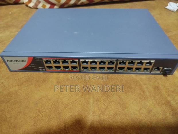 Hik Vision 24 Port POE Seitch