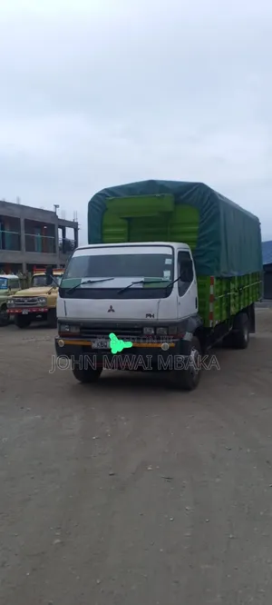 Mitsubishi FH 2012 White