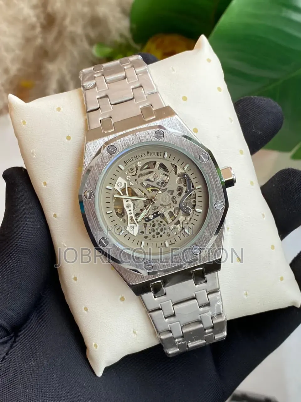 Silver Audemars Piguet Automatic None Fade Gents Watch