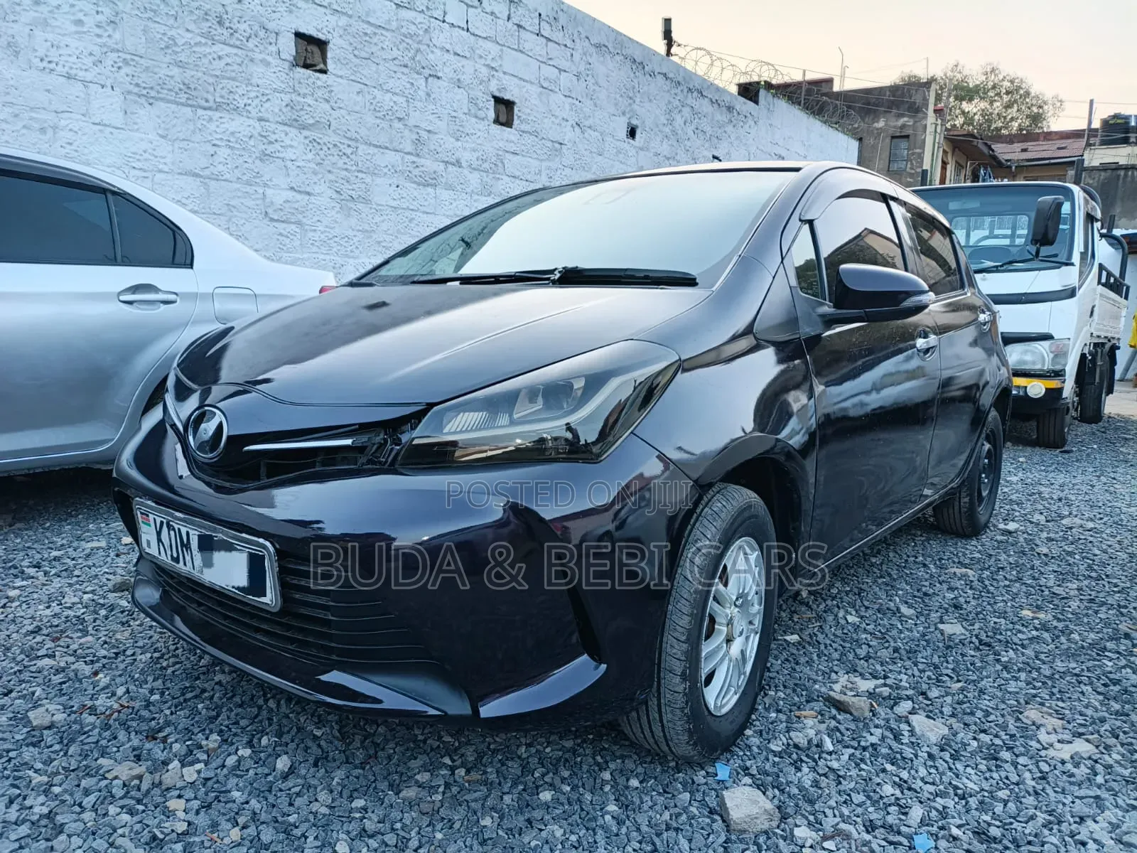 Toyota Vitz 2016 Black