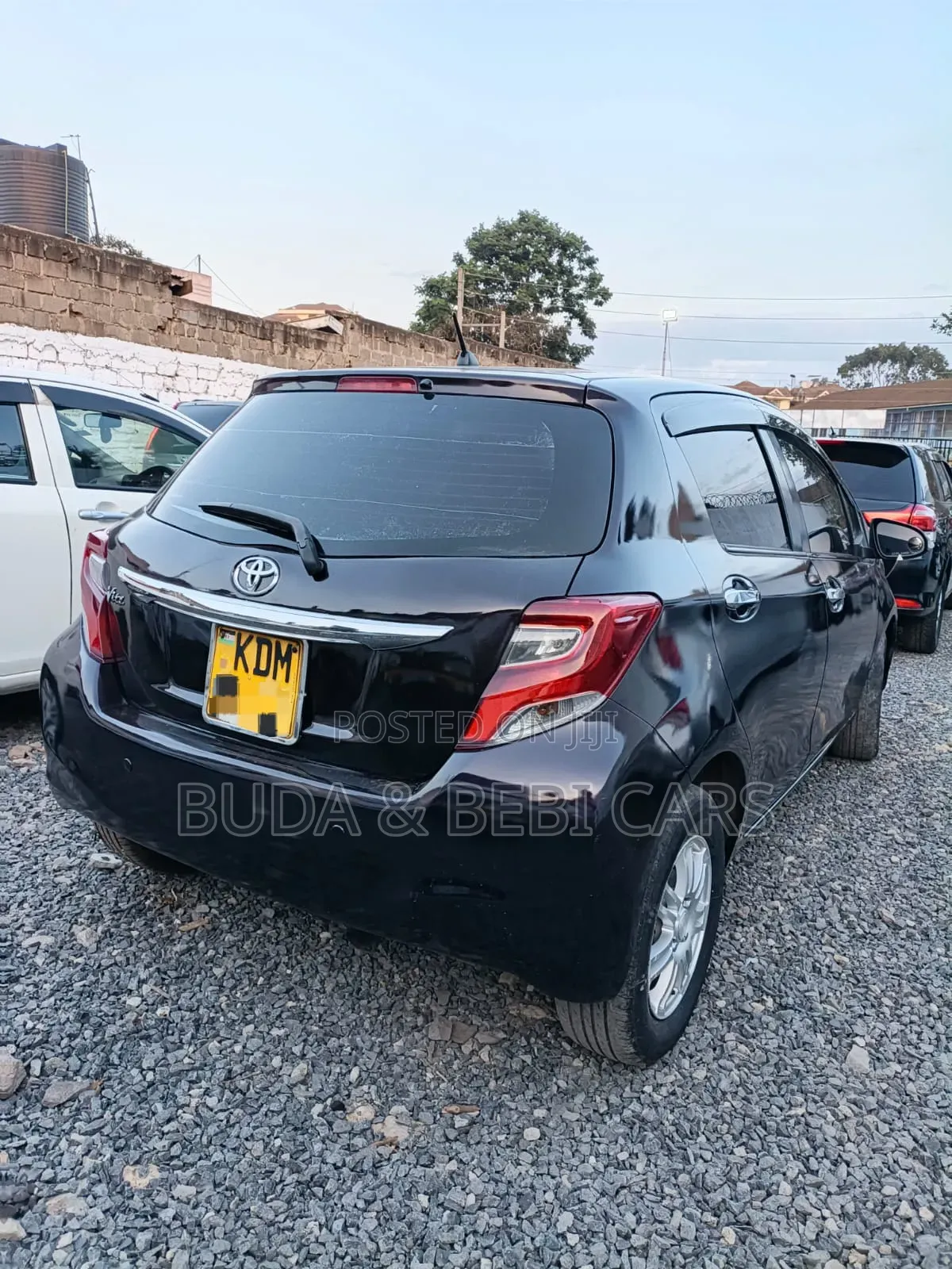 Toyota Vitz 2016 Black