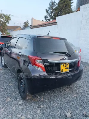 Toyota Vitz 2016 Black