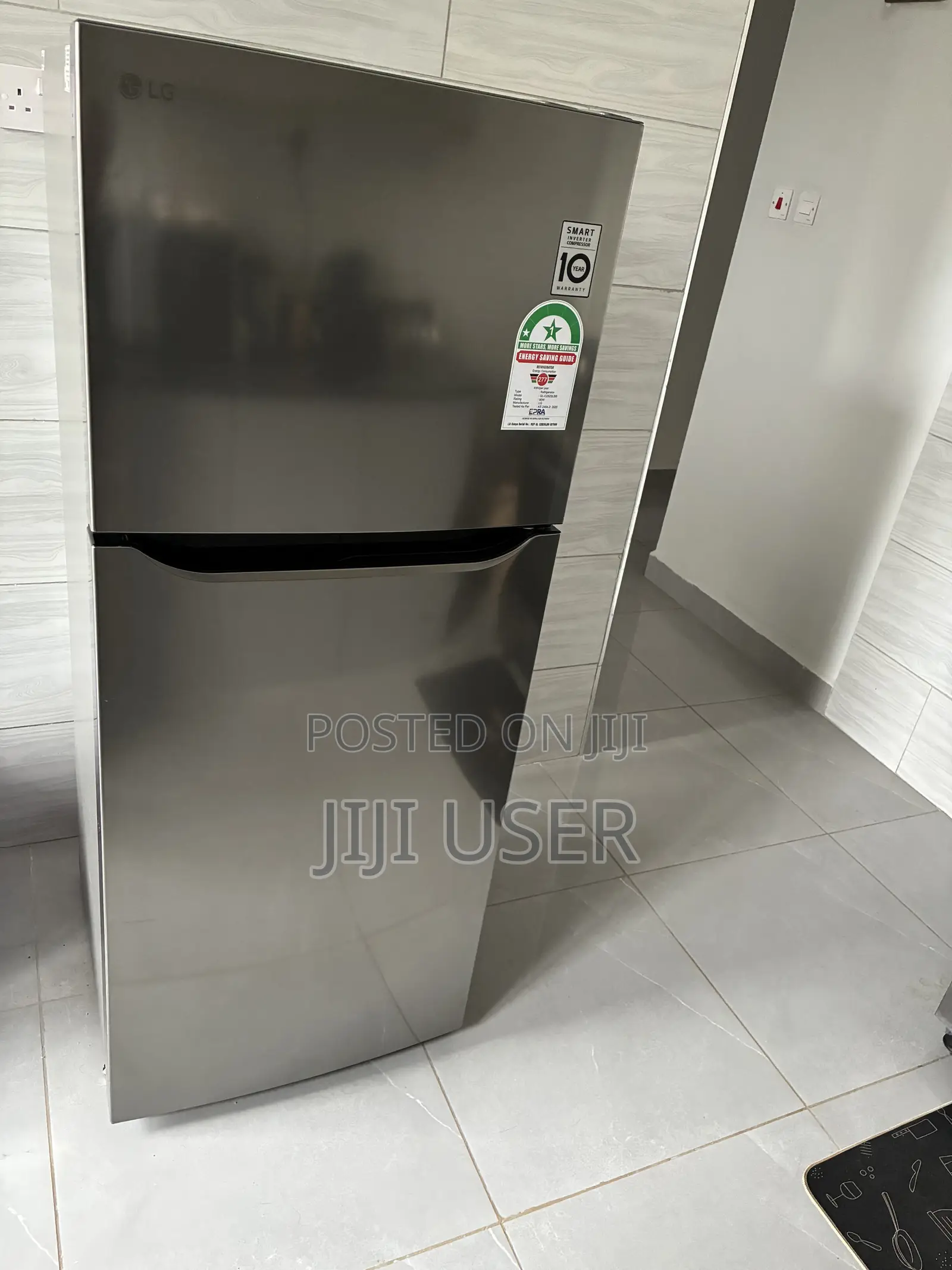 187L Top Freezer LG Fridge With Smart Inverter Compressor.