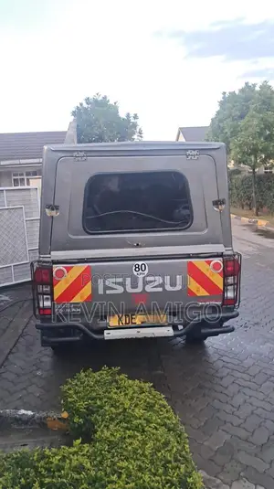 Isuzu D-MAX 2021 Gray