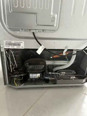 187L Top Freezer LG Fridge With Smart Inverter Compressor.