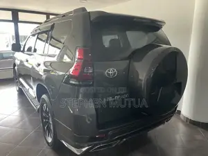 Toyota Land Cruiser Prado 2.8 2019 Gray
