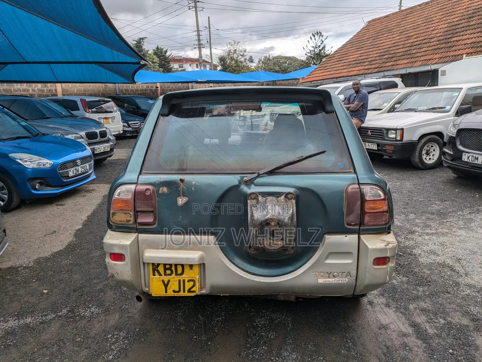 Toyota RAV4 Base AWD 2001 Green