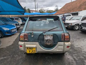 Toyota RAV4 Base AWD 2001 Green