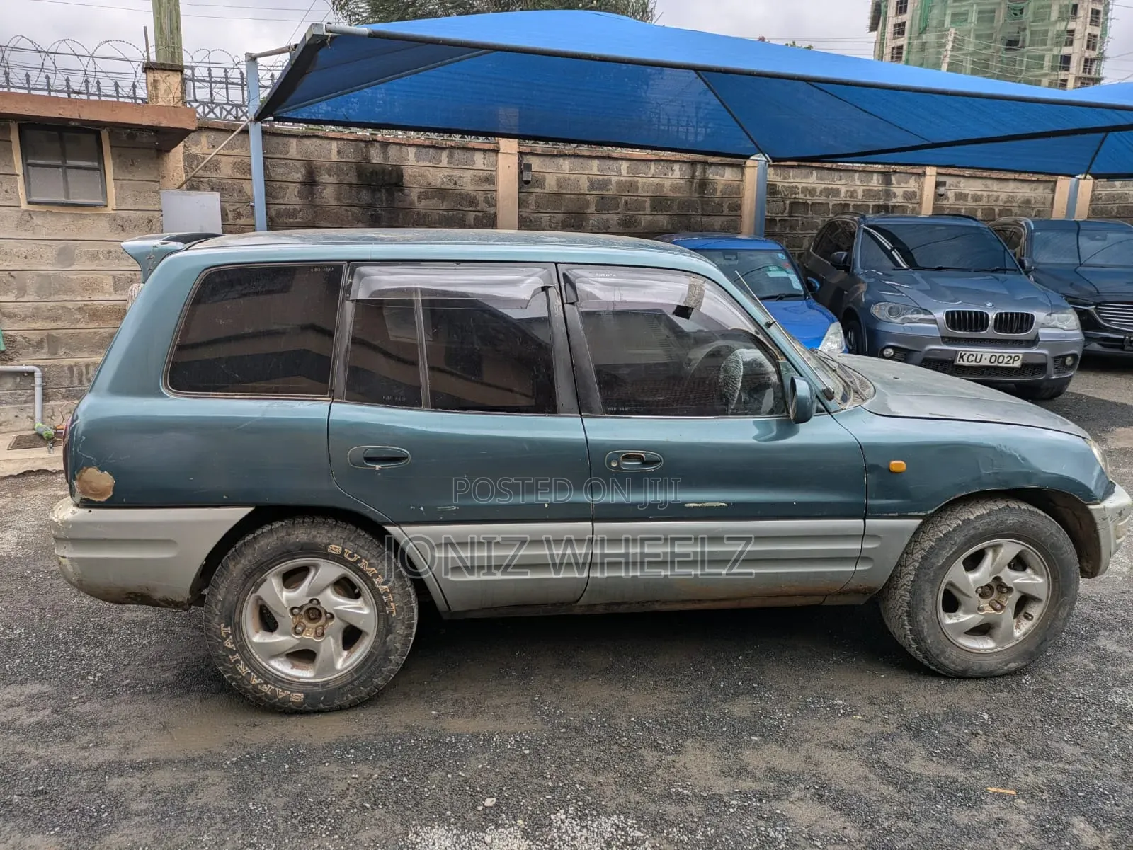 Toyota RAV4 Base AWD 2001 Green