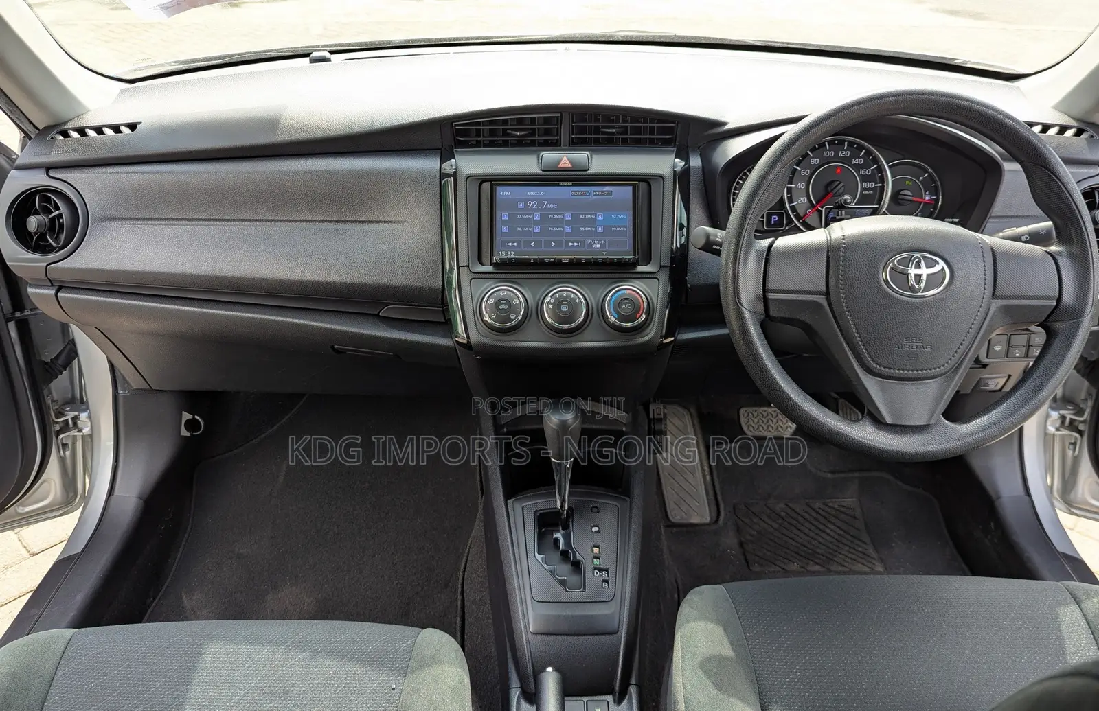 Toyota Axio 2019 Silver
