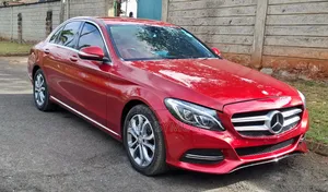 Mercedes-Benz C200 2014 Red
