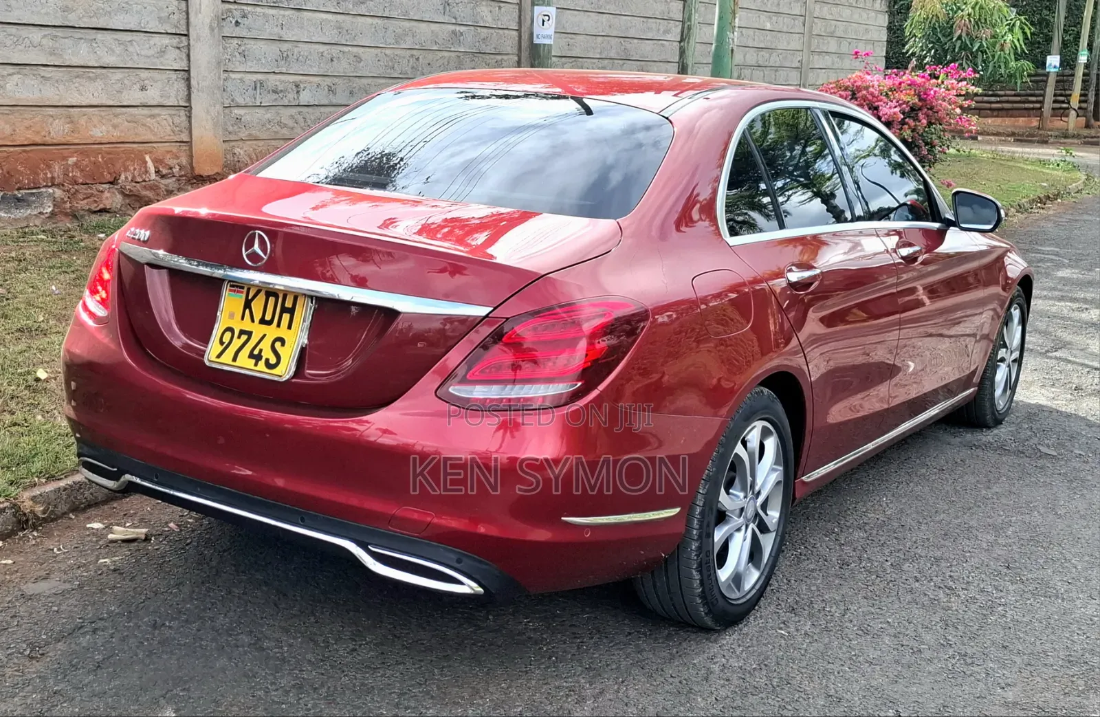 Mercedes-Benz C200 2014 Red