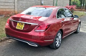 Mercedes-Benz C200 2014 Red