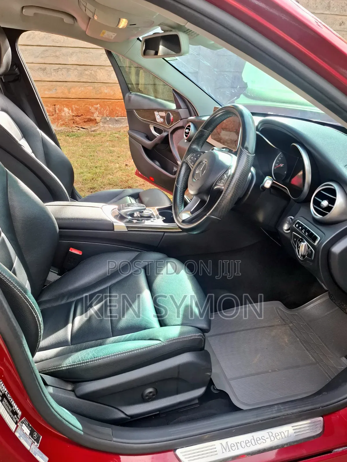 Mercedes-Benz C200 2014 Red