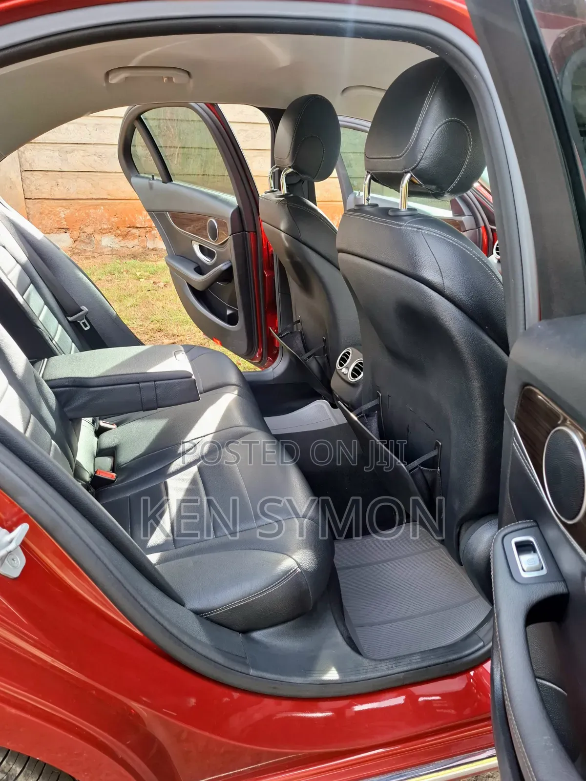 Mercedes-Benz C200 2014 Red