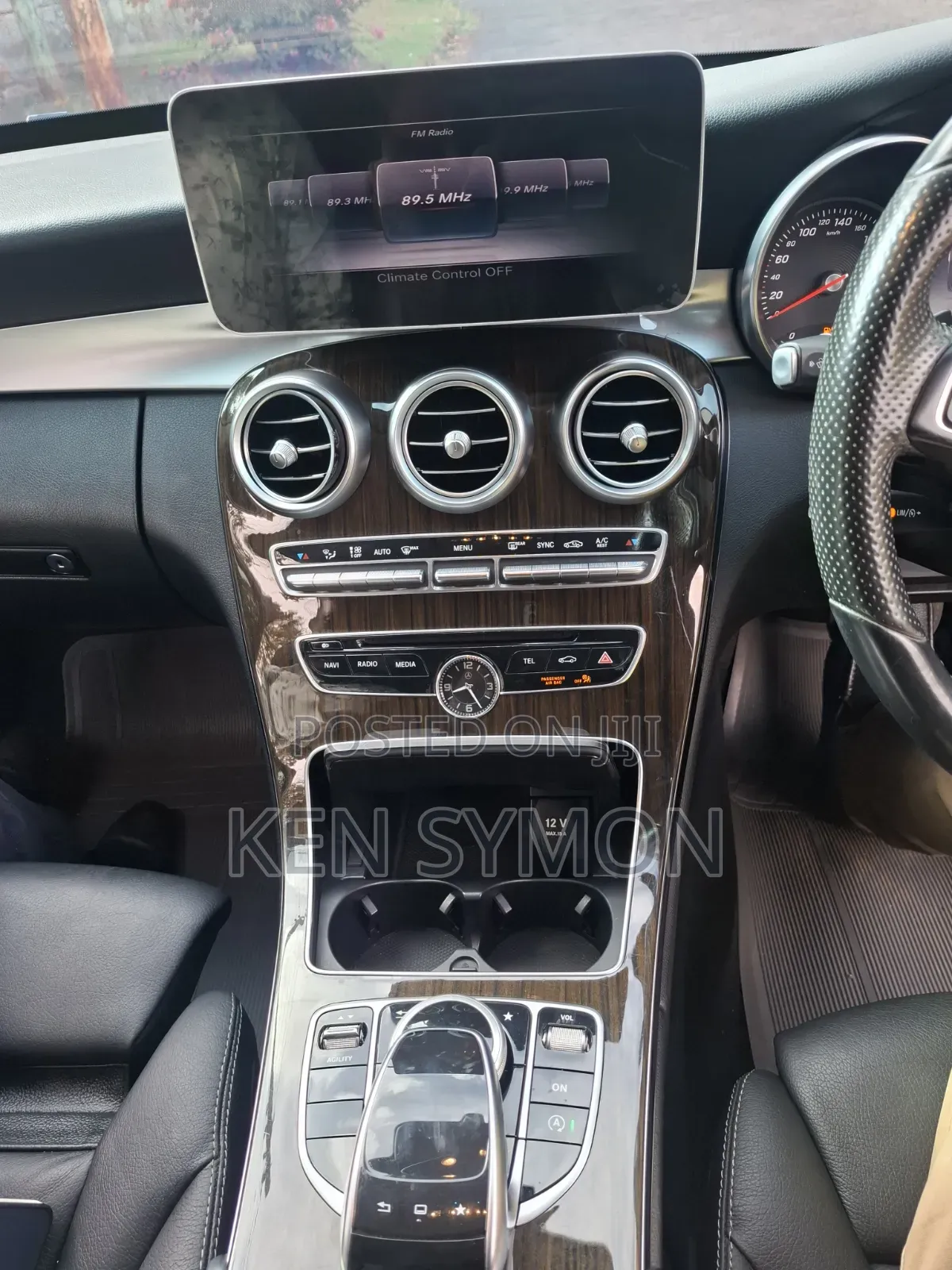 Mercedes-Benz C200 2014 Red