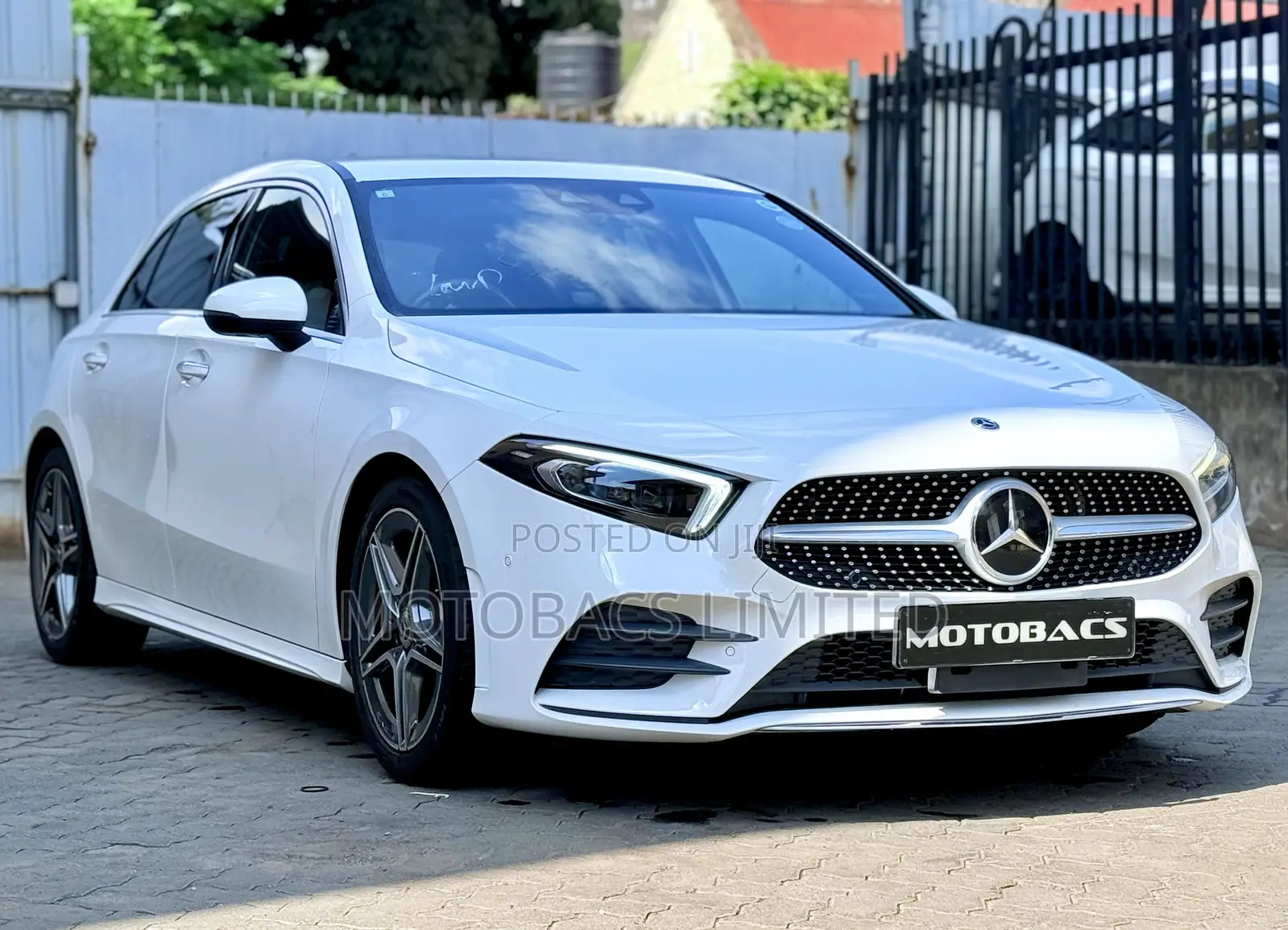 Mercedes-Benz A-Class 2019 Pearl