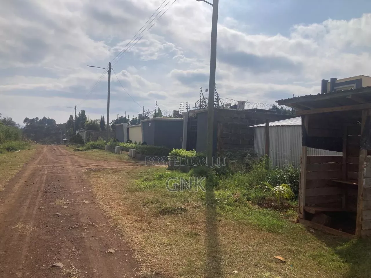 1/4 Plot for Quick Sale