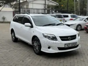 Toyota Corolla Fielder 1.5 Petrol FWD 2012 White