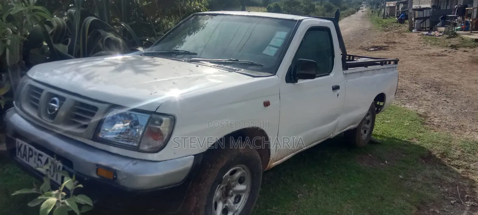 Nissan Hardbody 2000i 2006 White