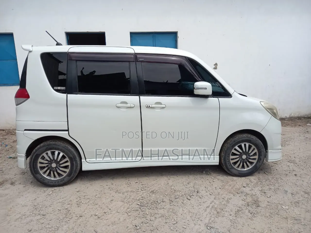 Mitsubishi Delica 2016 Pearl