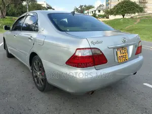 Toyota Crown 2008 Silver