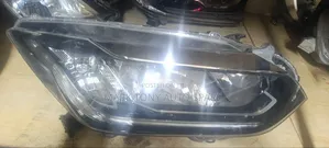 Honda Vezel 2020 Non Zenon Headlights Ex Japan 