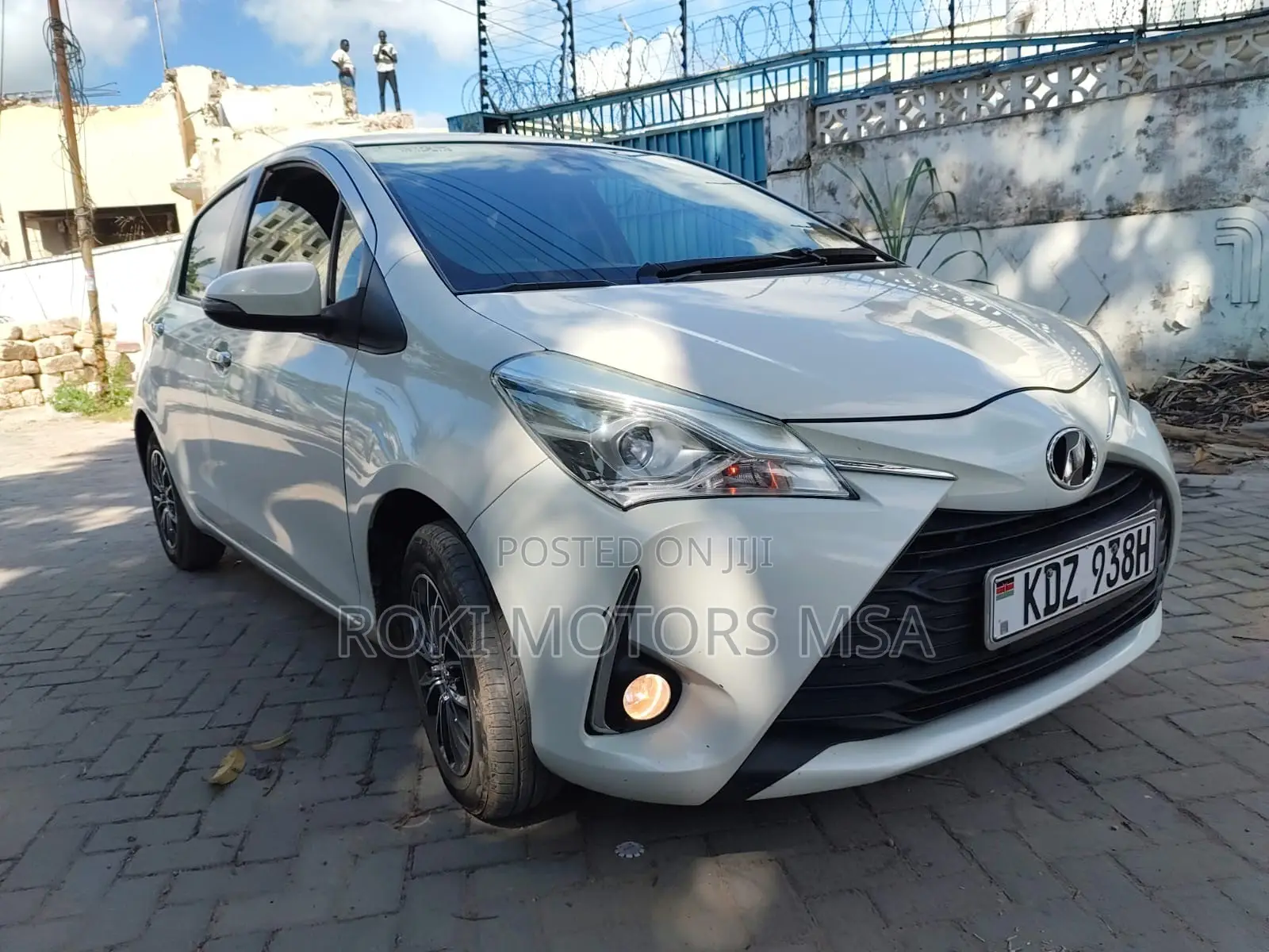 Toyota Vitz 2019 White