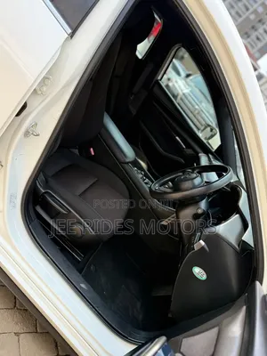 Mazda 3 2019 Pearl