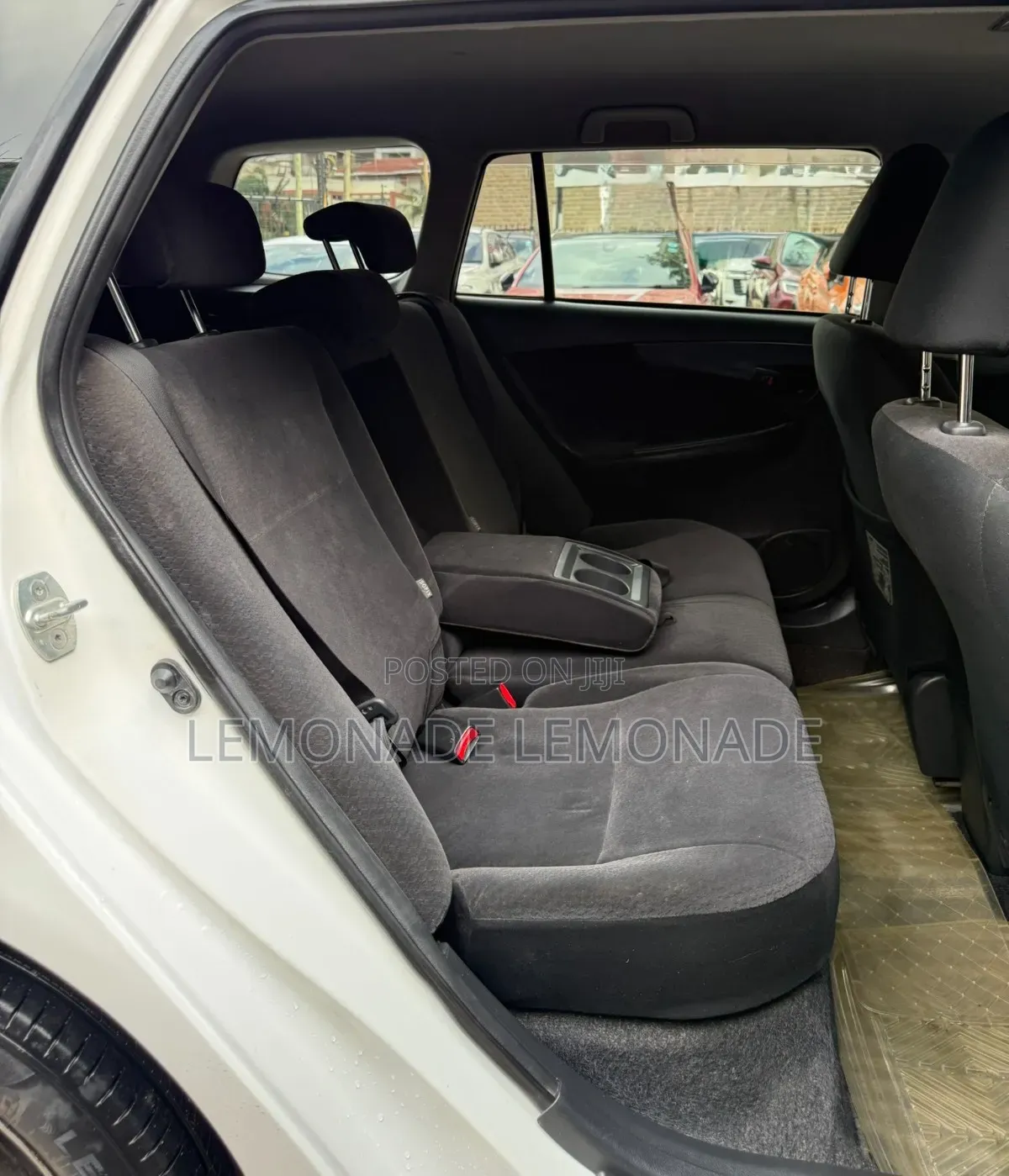 Toyota Corolla Fielder 1.5 Petrol FWD 2012 Pearl