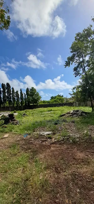 For Sale Prime 1 Acre Land Links Rd Nyali