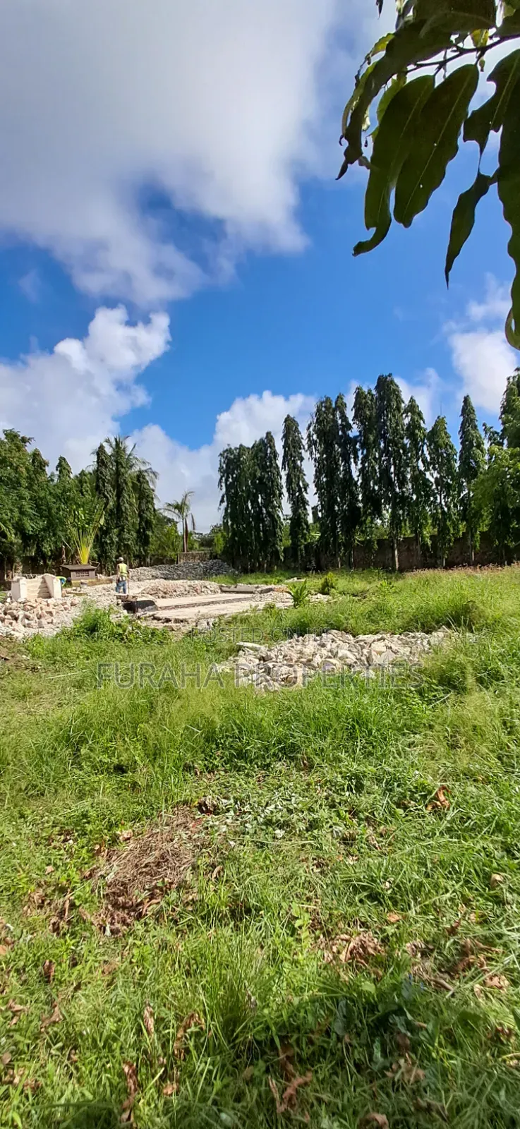 For Sale Prime 1 Acre Land Links Rd Nyali