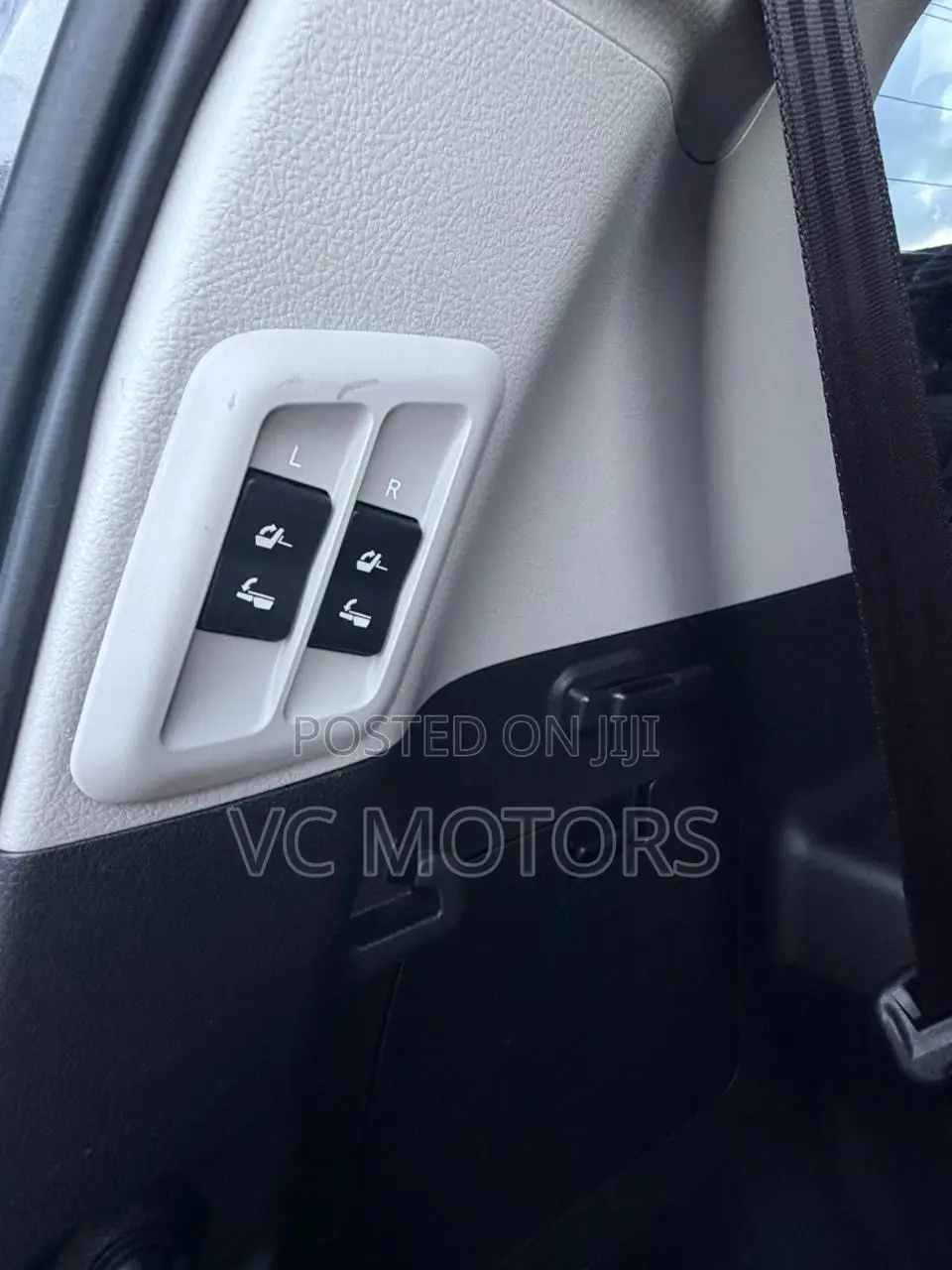 Toyota Land Cruiser Prado 2.7 2019 Gray
