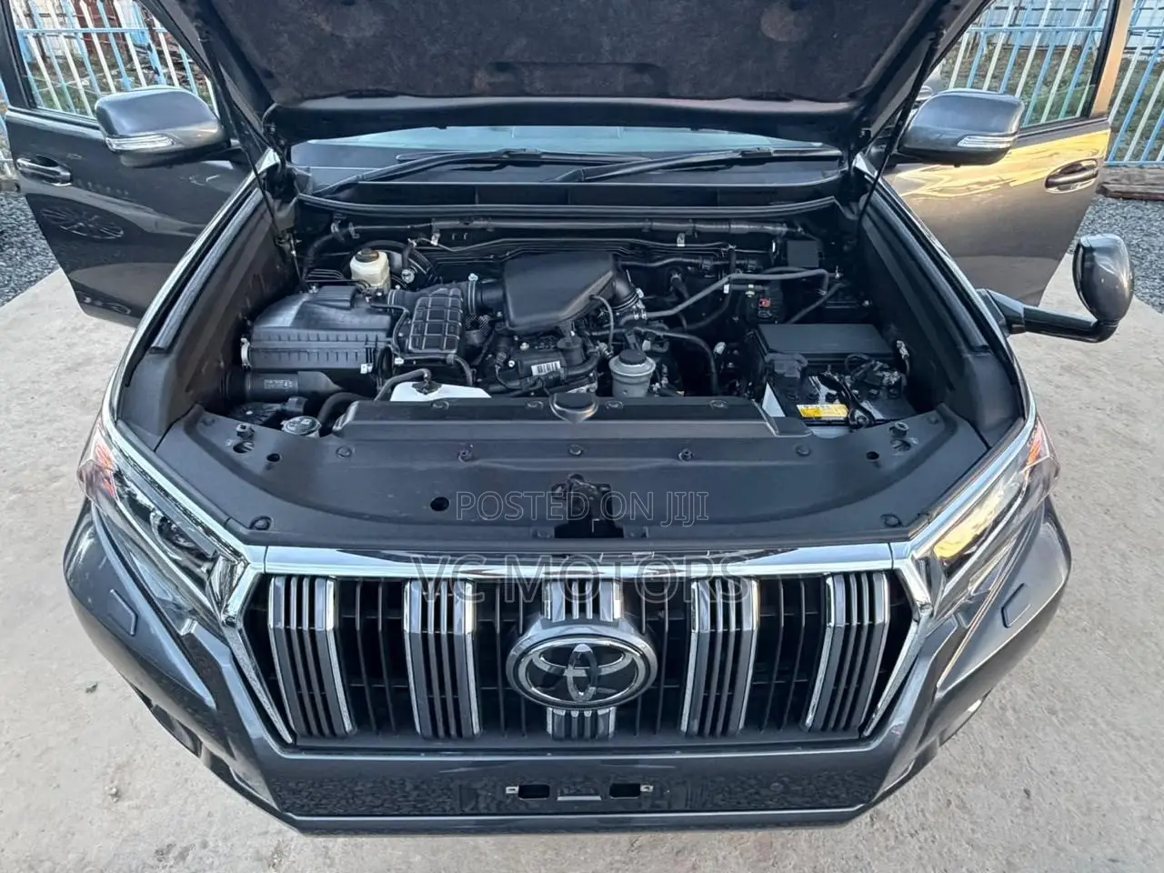 Toyota Land Cruiser Prado 2.7 2019 Gray